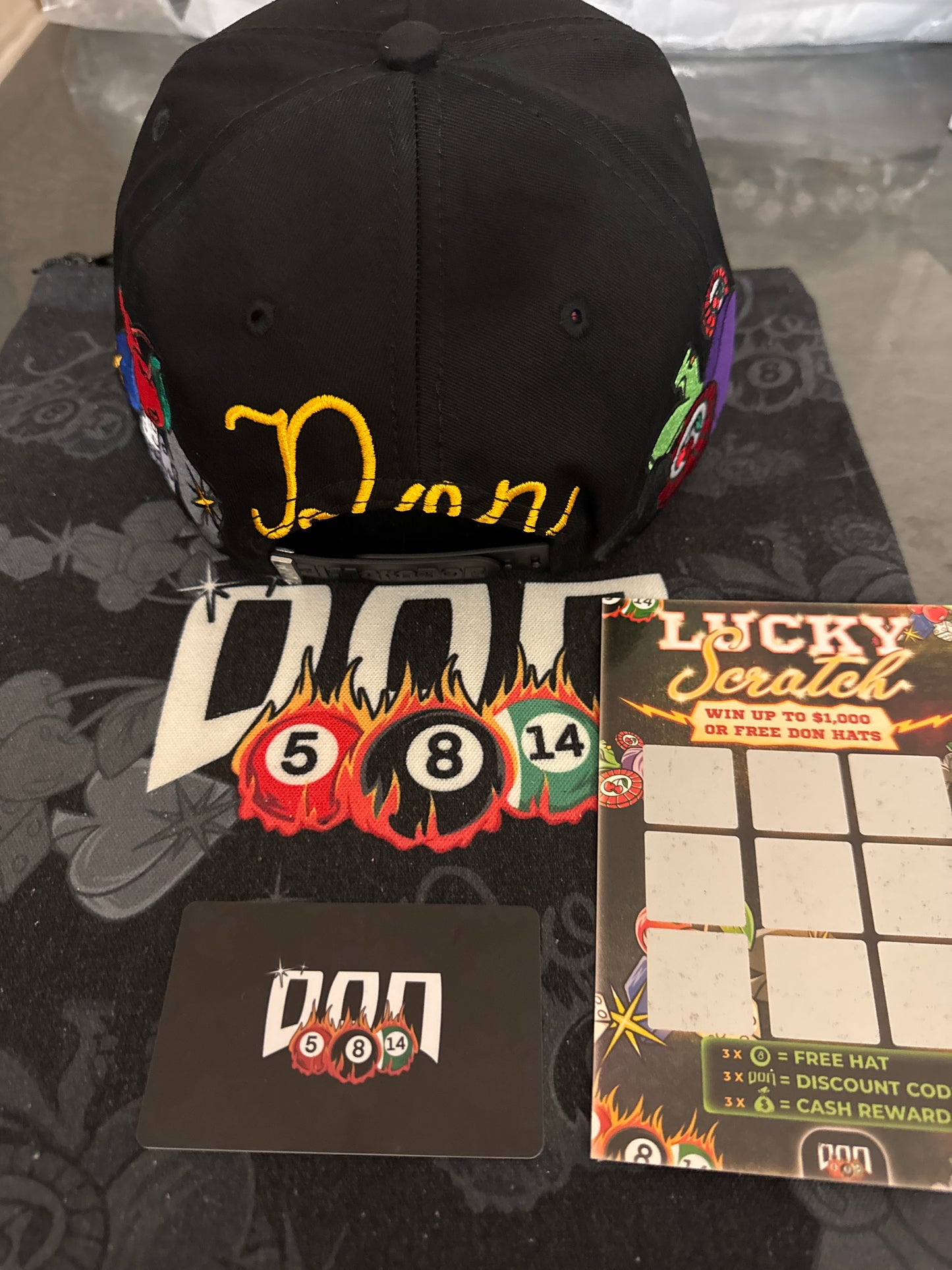 Casino Don hats