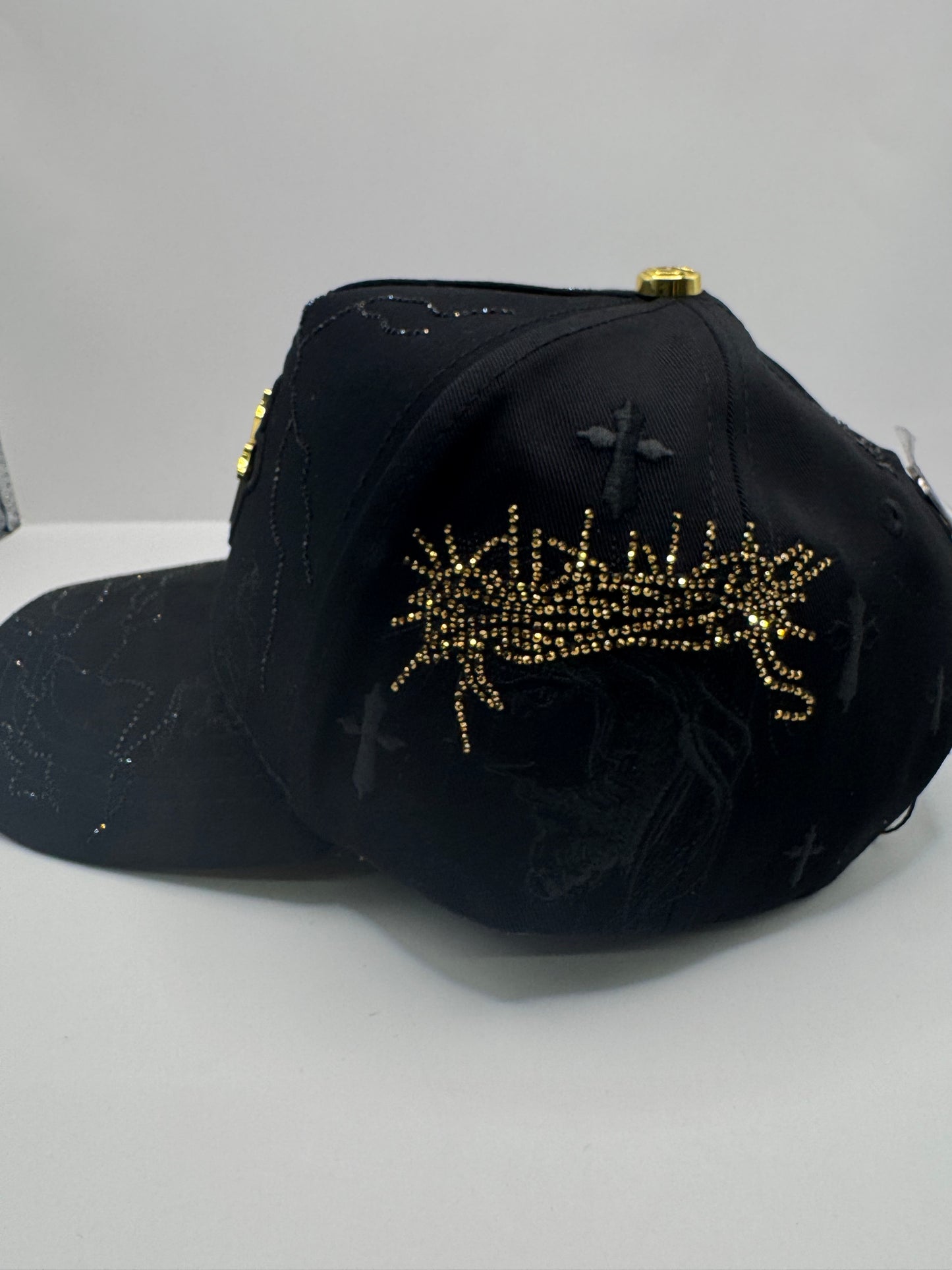 Cruz gold hats