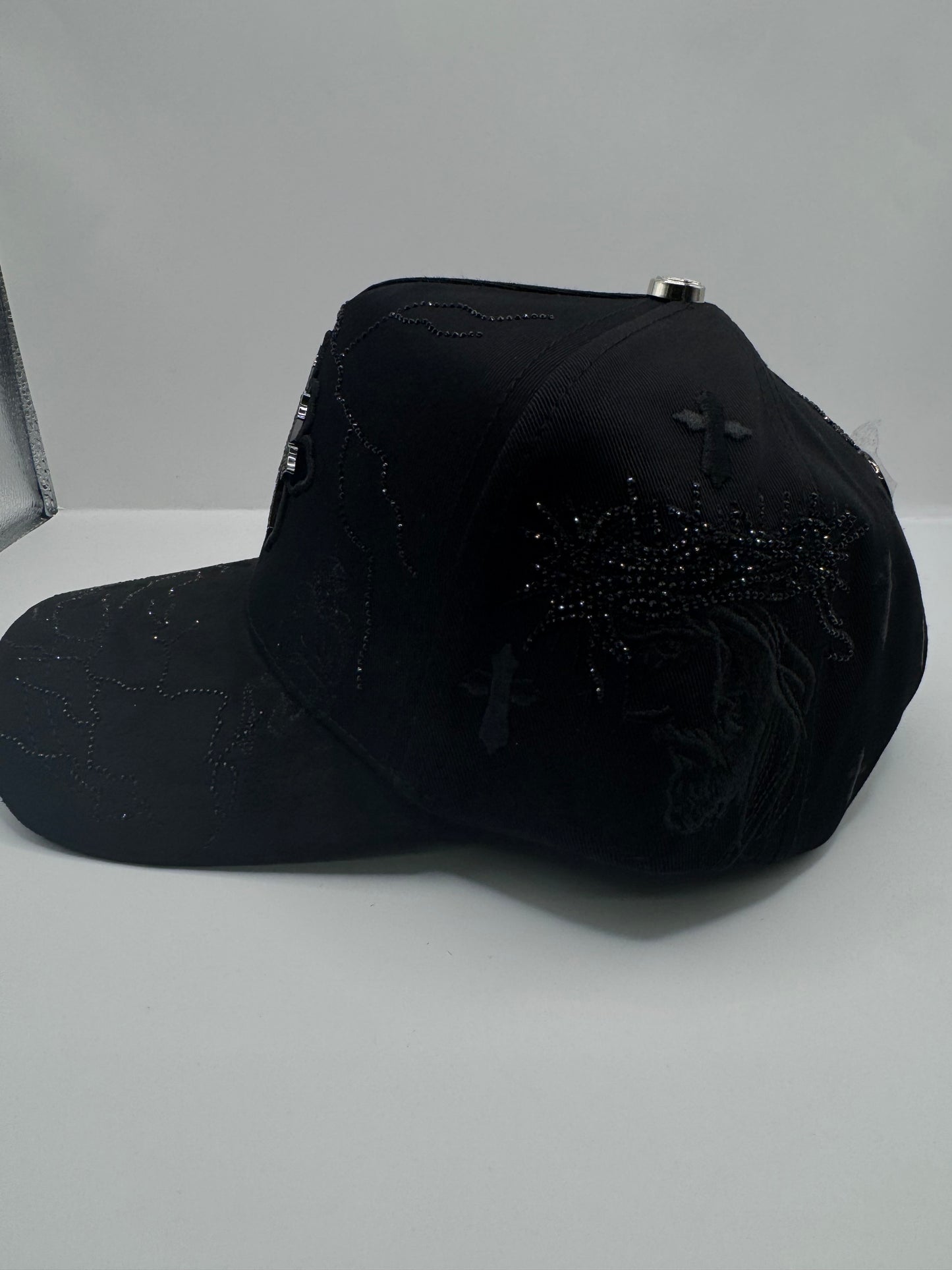 Cruz total black hats