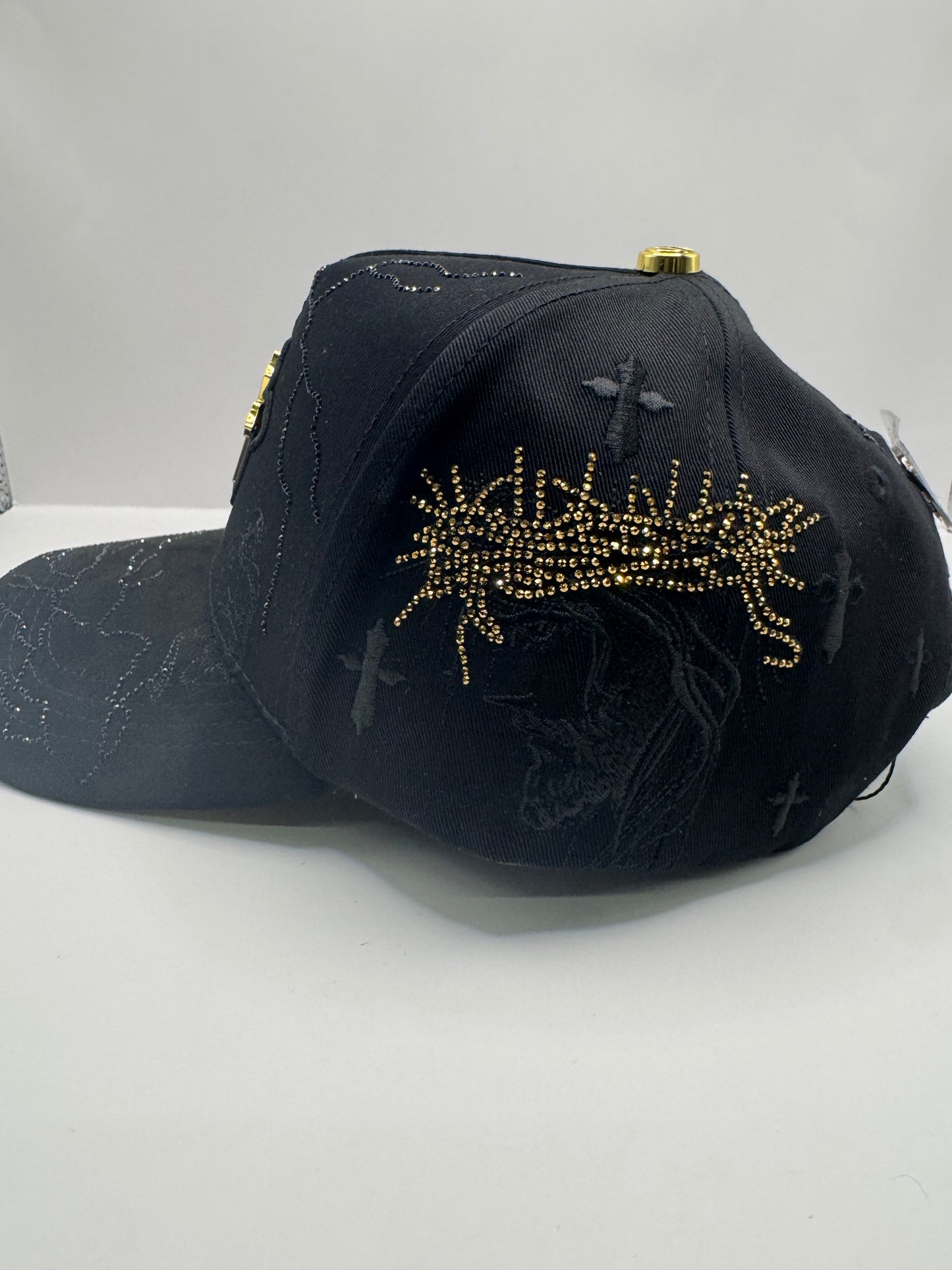 Cruz gold hats