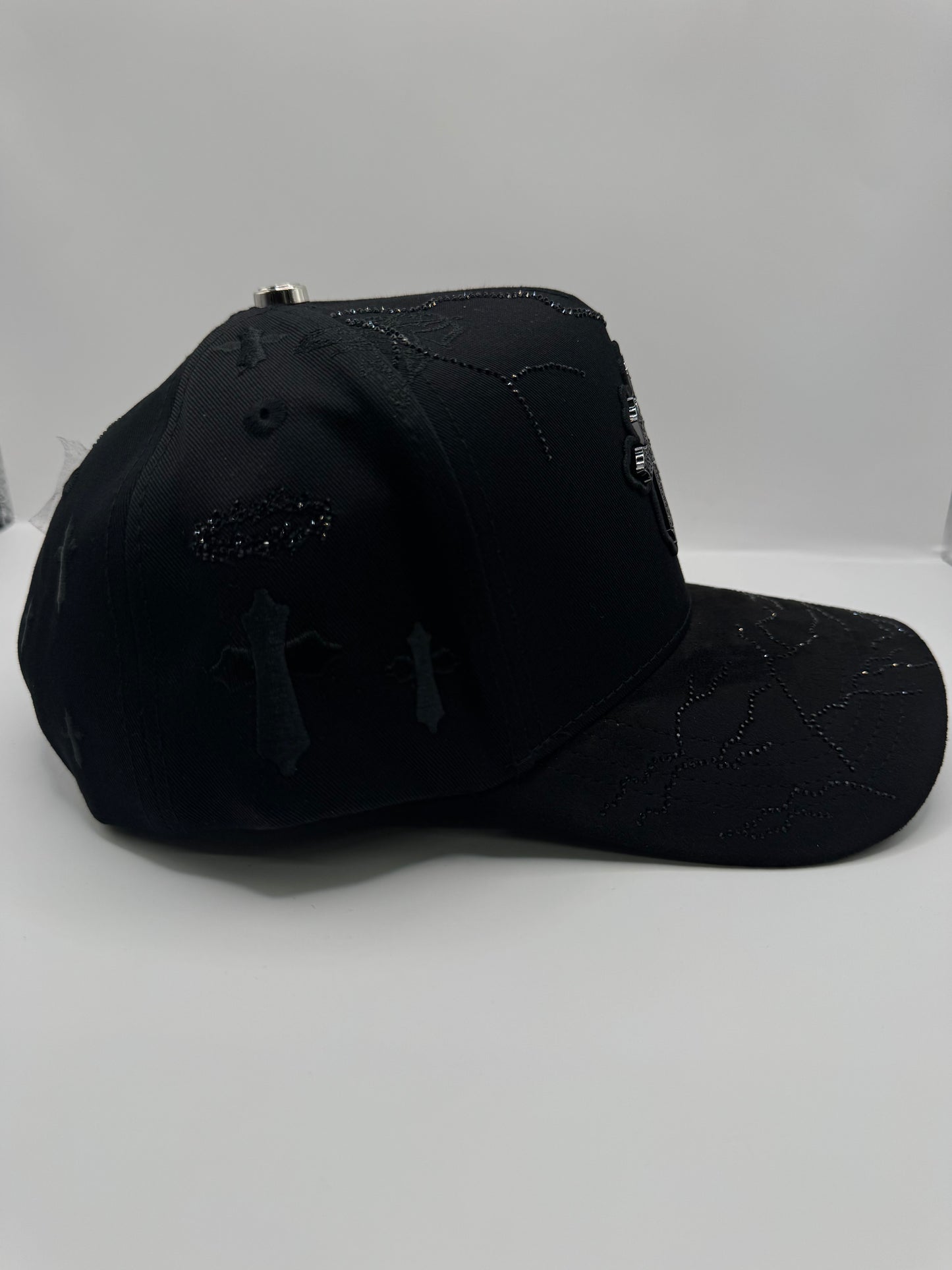 Cruz total black hats