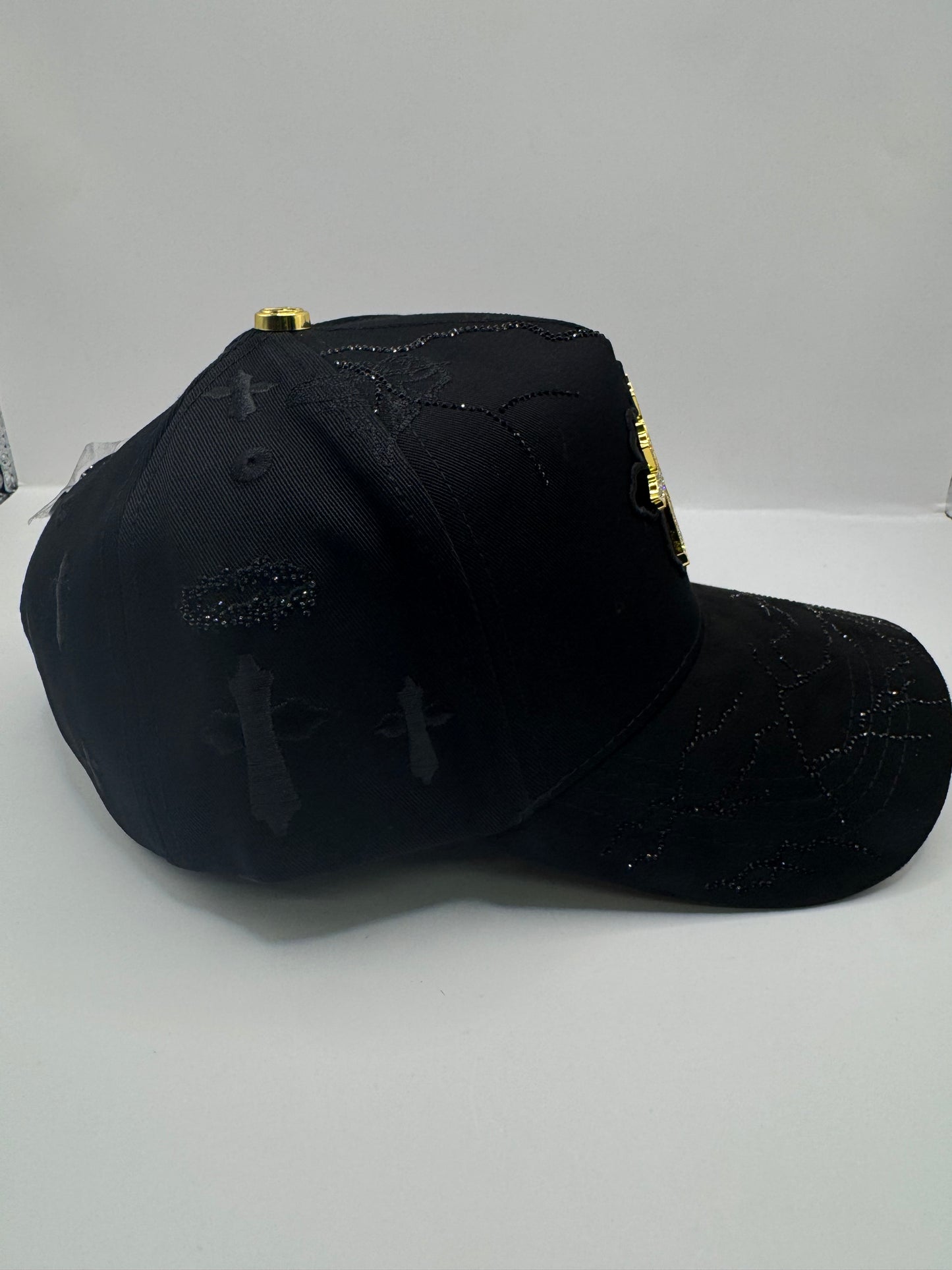 Cruz gold hats